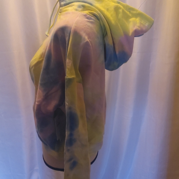 Twist Front Hoodie - Picture 5 of 7